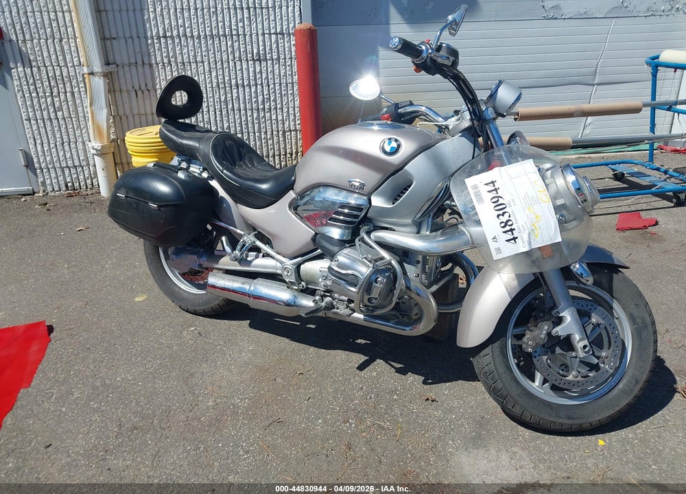 2004 BMW R1200 C MONTAUK VIN: WB10319A04ZJ95489