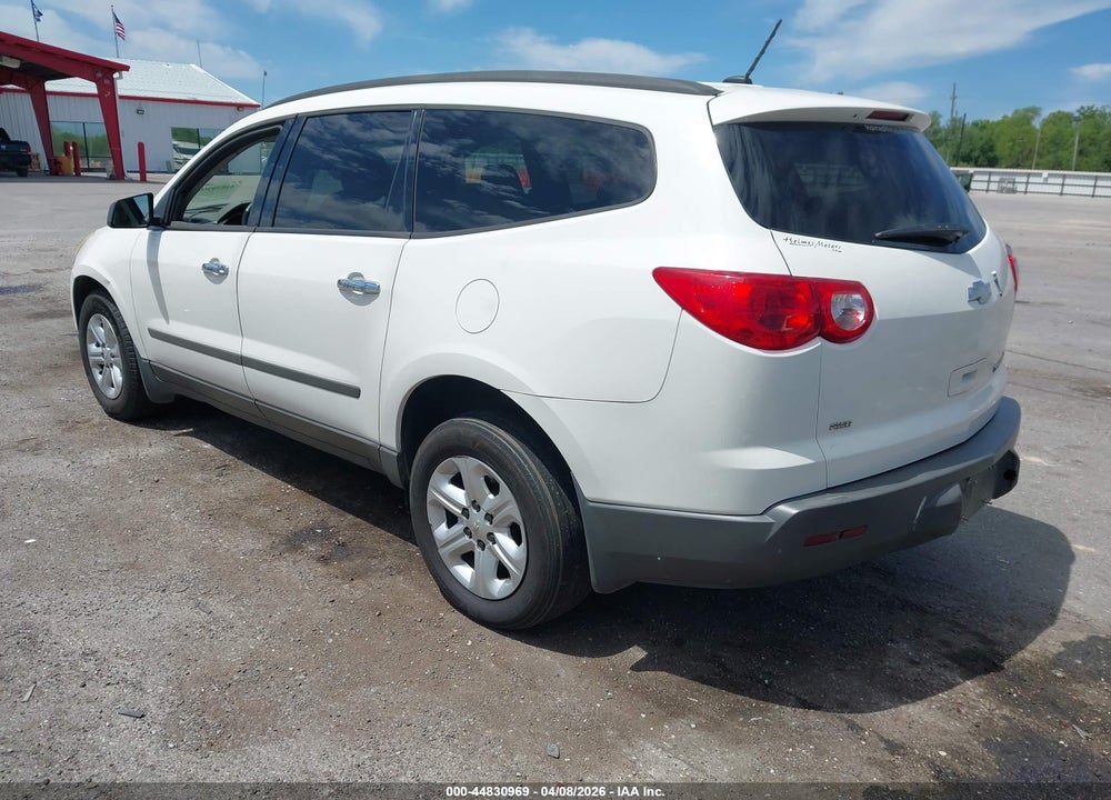 2012 CHEVROLET TRAVERSE LS VIN: 1GNKVFED4CJ225231