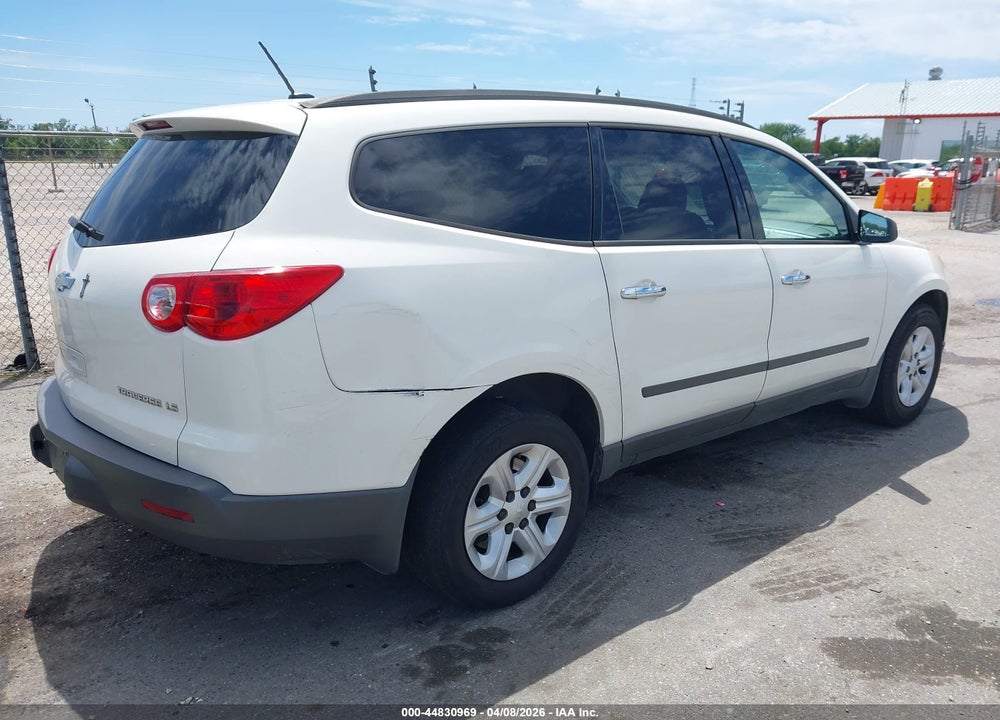2012 CHEVROLET TRAVERSE LS VIN: 1GNKVFED4CJ225231