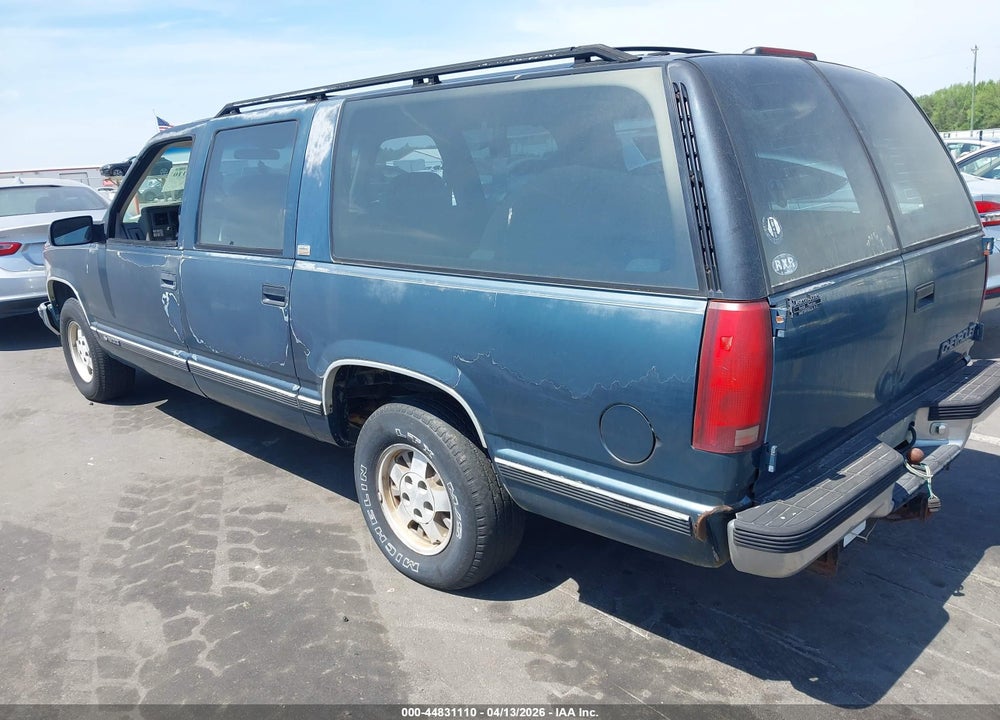 1994 CHEVROLET SUBURBAN C1500 VIN: 1GNEC16K4RJ360625