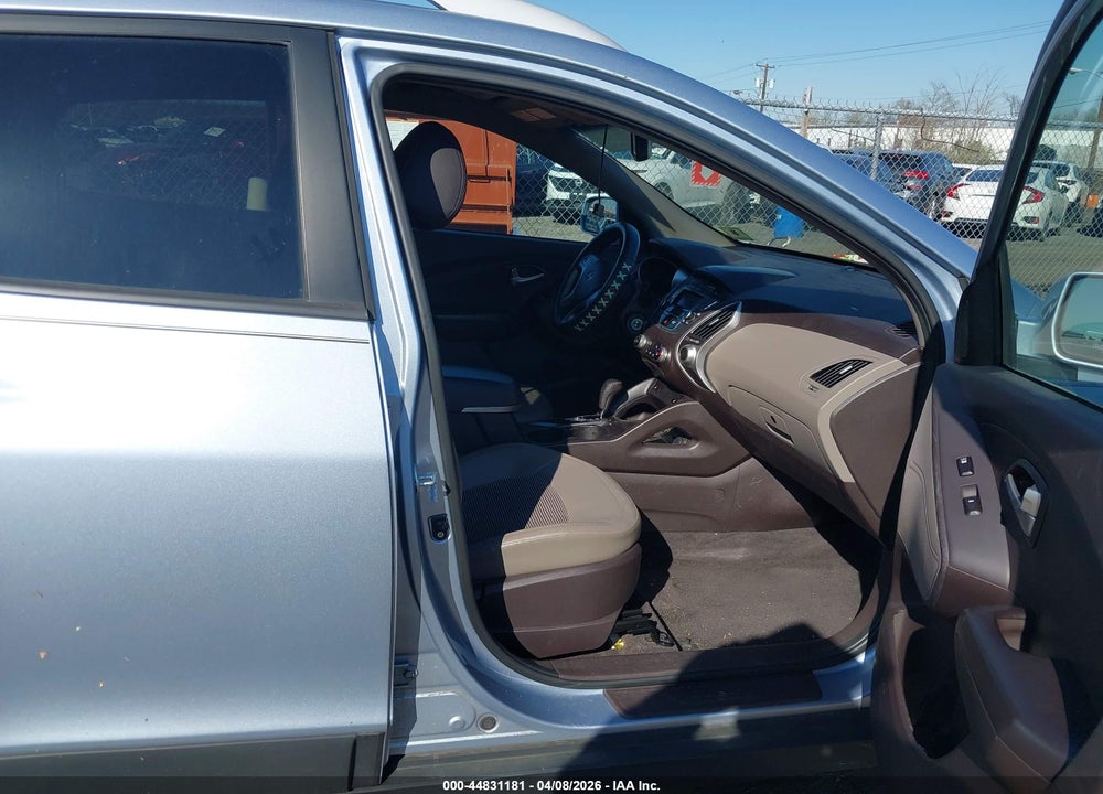2013 HYUNDAI TUCSON GLS VIN: KM8JUCAC0DU667860
