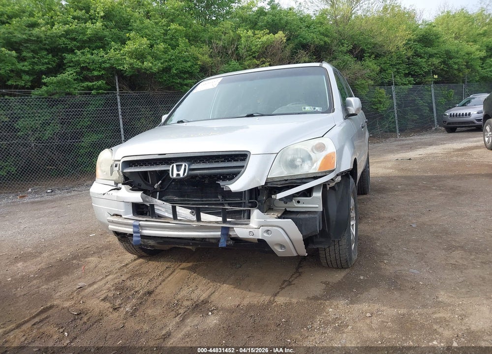 2005 HONDA PILOT EX VIN: 5FNYF18465B048111