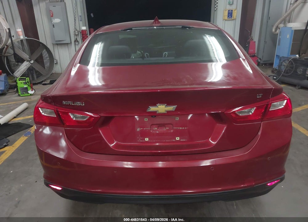 2018 CHEVROLET MALIBU LT VIN: 1G1ZD5ST3JF235144