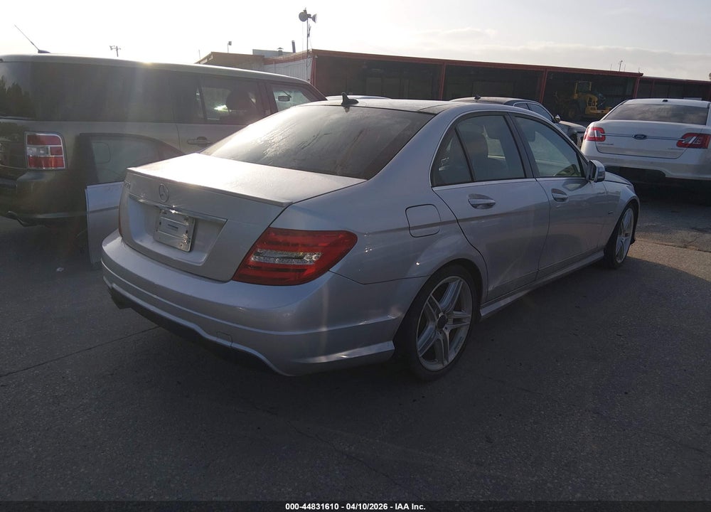 2012 MERCEDES-BENZ C 250 LUXURY/SPORT VIN: WDDGF4HB3CA612174