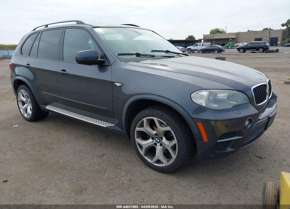 2013 BMW X5 XDRIVE35I/XDRIVE35I PREMIUM/XDRIVE35I SPORT ACTIVITY VIN: 5UXZV4C56D0E00725