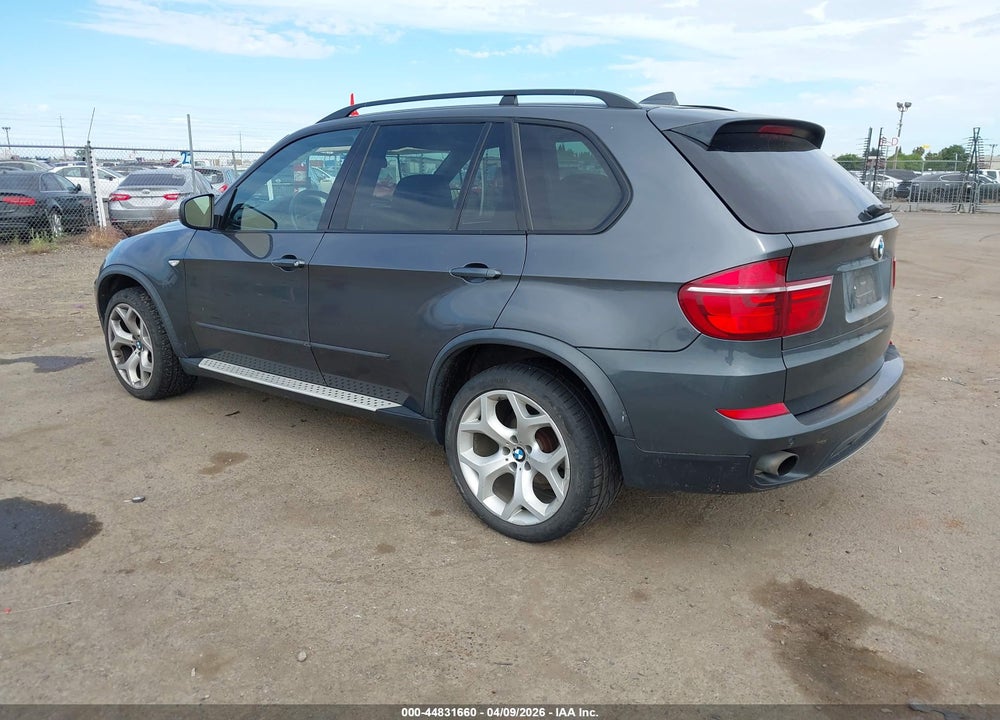 2013 BMW X5 XDRIVE35I/XDRIVE35I PREMIUM/XDRIVE35I SPORT ACTIVITY VIN: 5UXZV4C56D0E00725