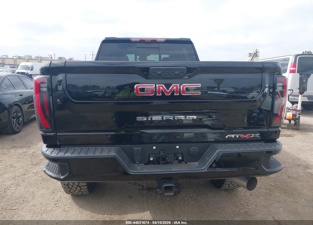 2025 GMC SIERRA 2500HD 4WD  STANDARD BED AT4X VIN: 1GT4UZEY2SF270887