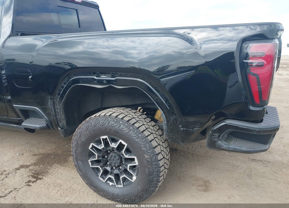 2025 GMC SIERRA 2500HD 4WD  STANDARD BED AT4X VIN: 1GT4UZEY2SF270887