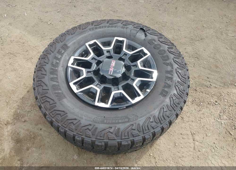 2025 GMC SIERRA 2500HD 4WD  STANDARD BED AT4X VIN: 1GT4UZEY2SF270887