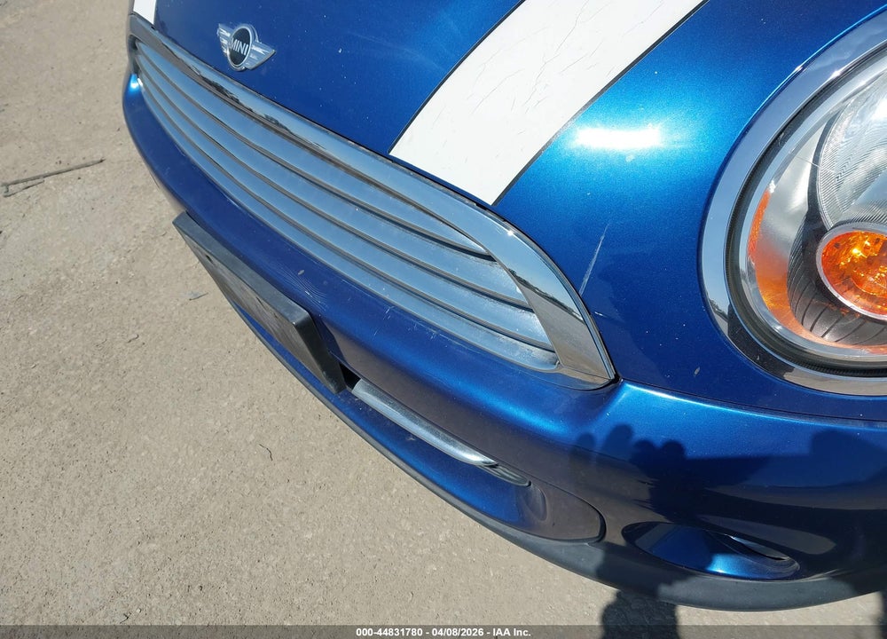 2013 MINI HARDTOP COOPER VIN: WMWSU3C57DT685735