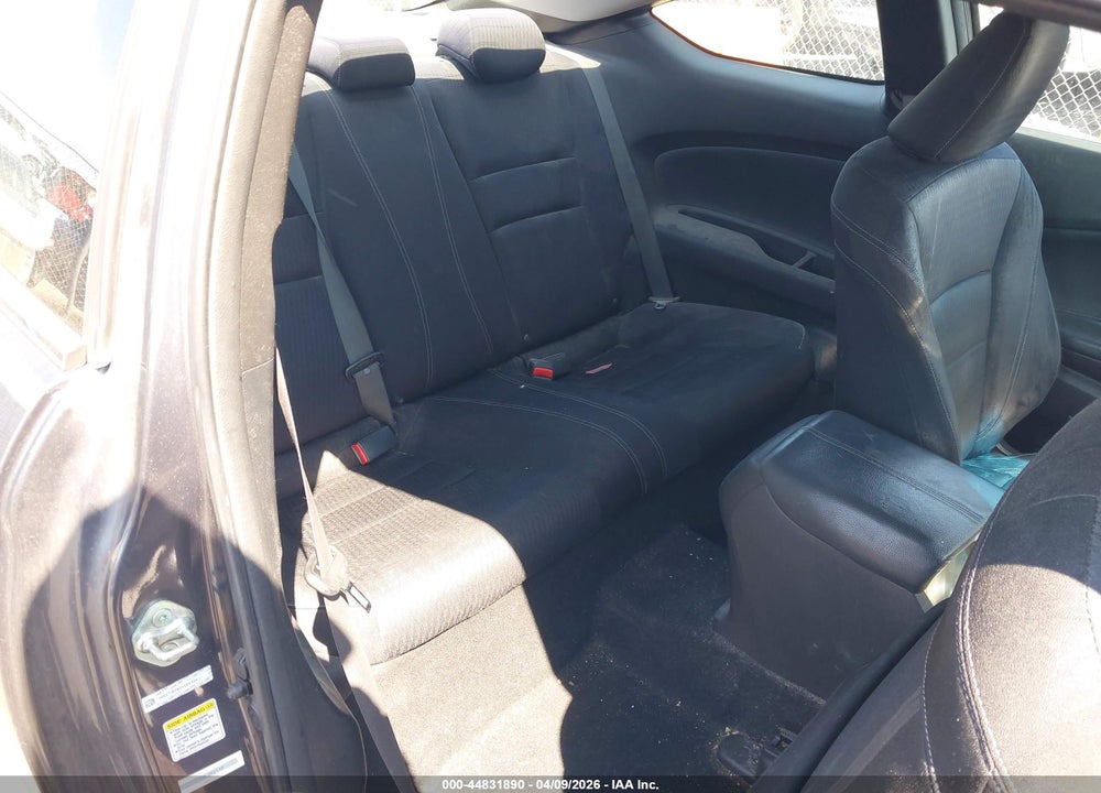 2013 HONDA ACCORD EX VIN: 1HGCT1B76DA004334