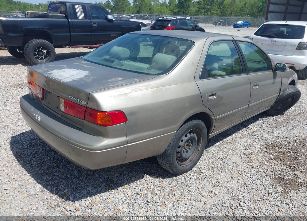 2001 TOYOTA CAMRY LE VIN: 4T1BG22K31U096985
