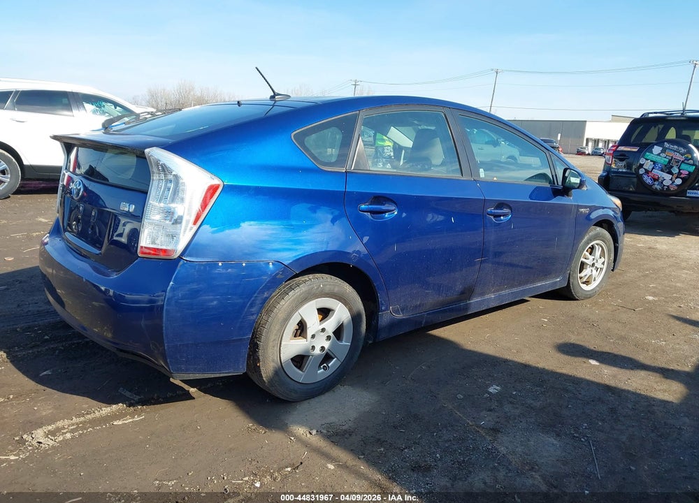2011 TOYOTA PRIUS TWO VIN: JTDKN3DU9B1364262