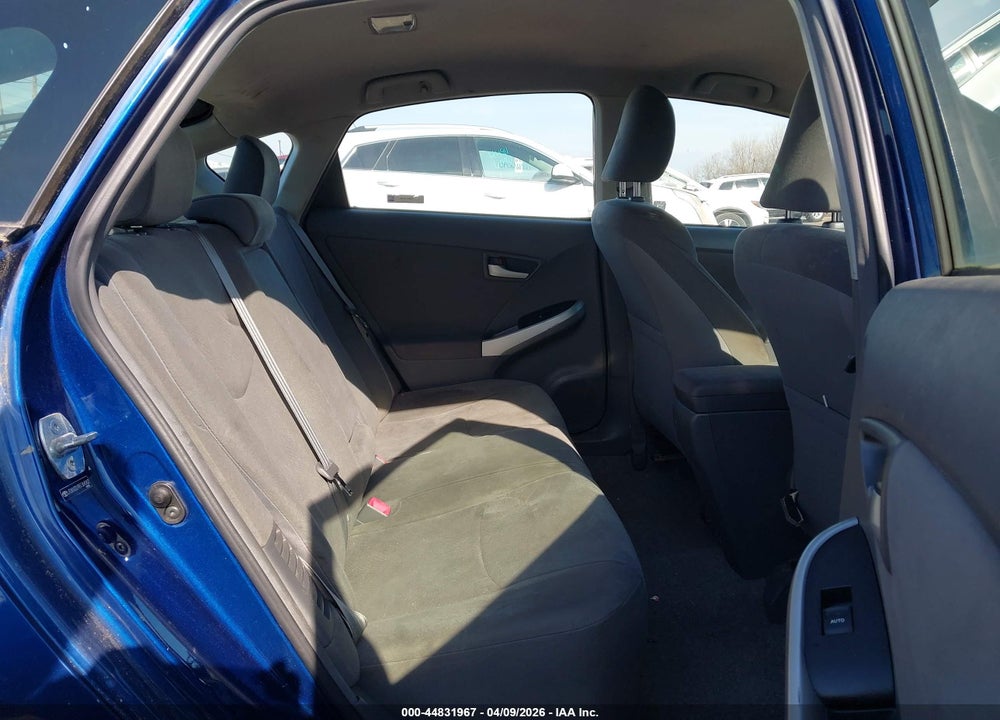 2011 TOYOTA PRIUS TWO VIN: JTDKN3DU9B1364262