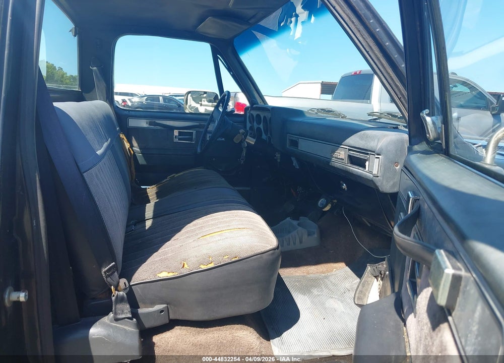 1987 GMC R15 CONVENTIONAL R1500 VIN: 1GTDR14K8HS531309