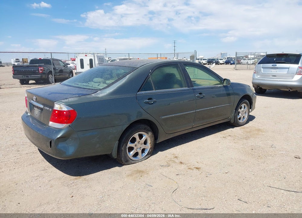 2005 TOYOTA CAMRY XLE VIN: 4T1BE30K75U082804