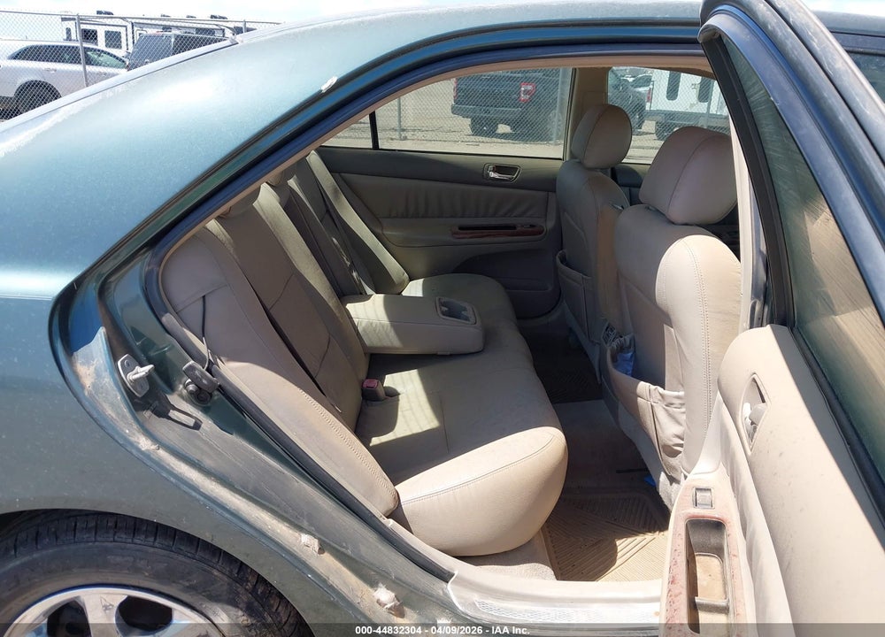 2005 TOYOTA CAMRY XLE VIN: 4T1BE30K75U082804