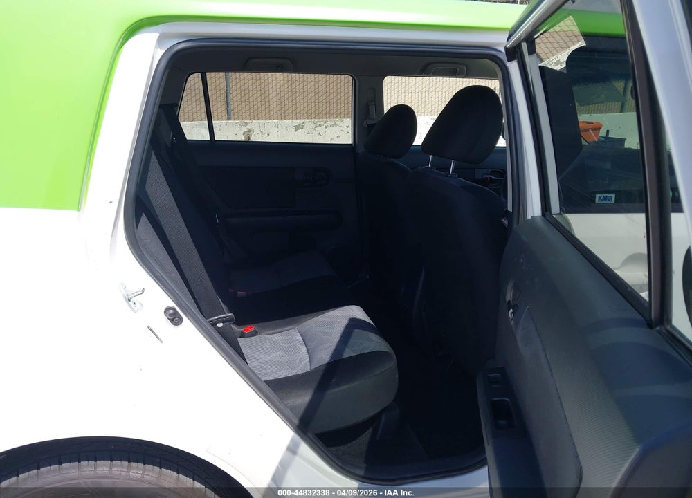 2011 SCION XB VIN: JTLZE4FEXB1136883