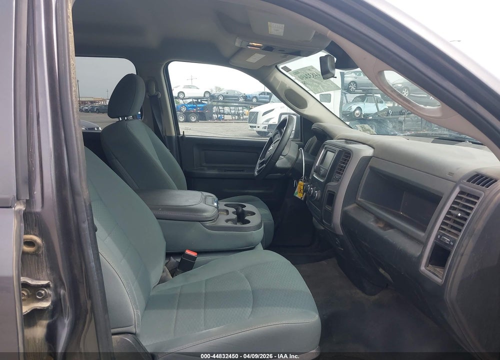 2016 RAM 1500 TRADESMAN VIN: 1C6RR6FT1GS382210