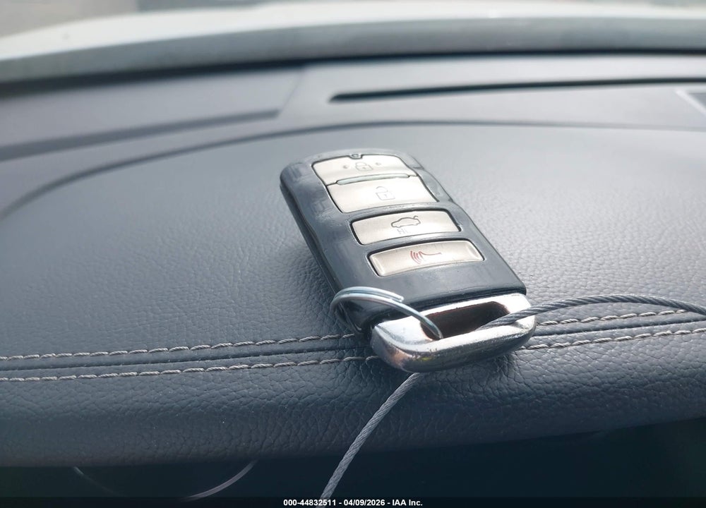 2015 KIA CADENZA PREMIUM VIN: KNALN4D77F5196718