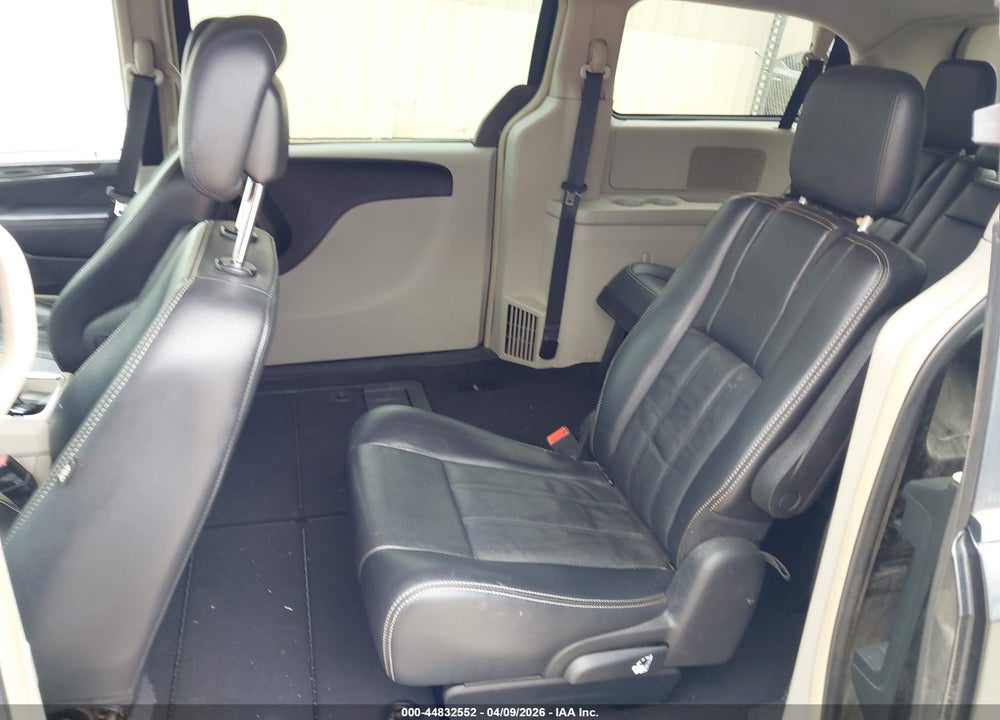 2012 CHRYSLER TOWN & COUNTRY TOURING VIN: 2C4RC1BG7CR283084