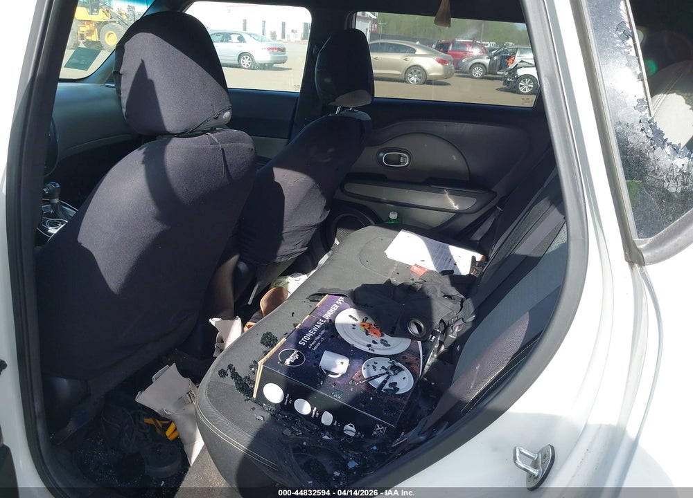 2015 KIA SOUL + VIN: KNDJP3A51F7154521
