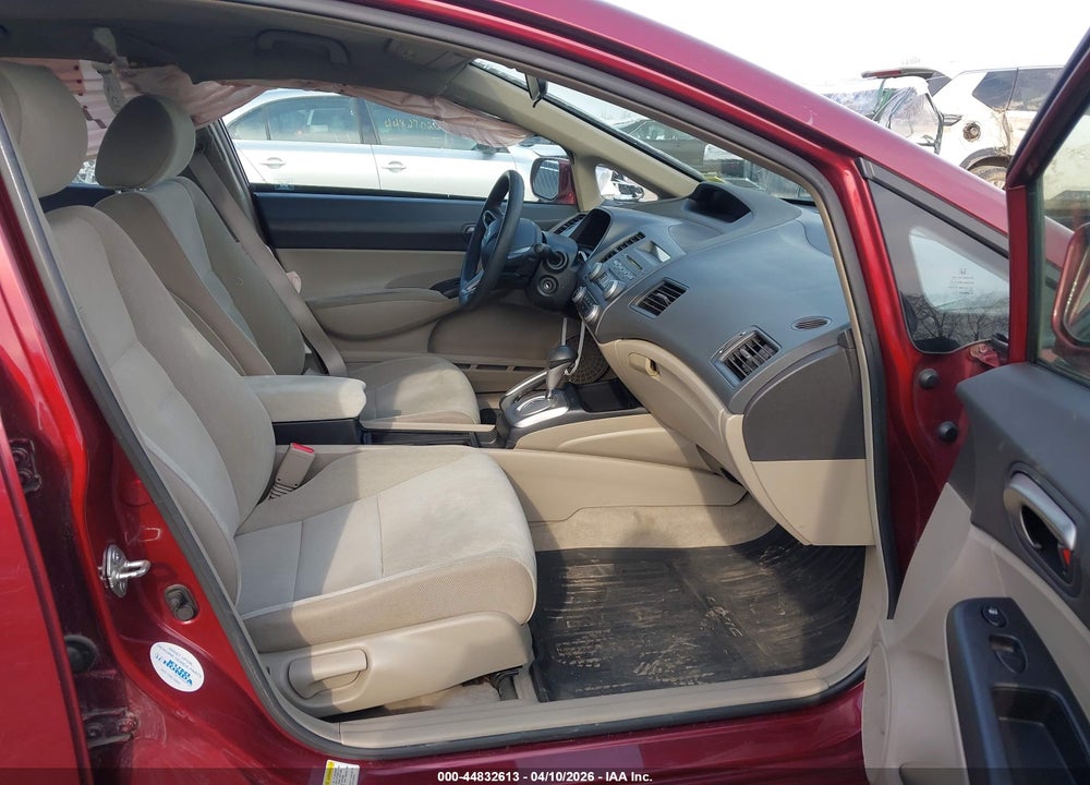 2010 HONDA CIVIC LX VIN: 19XFA1F53AE042400