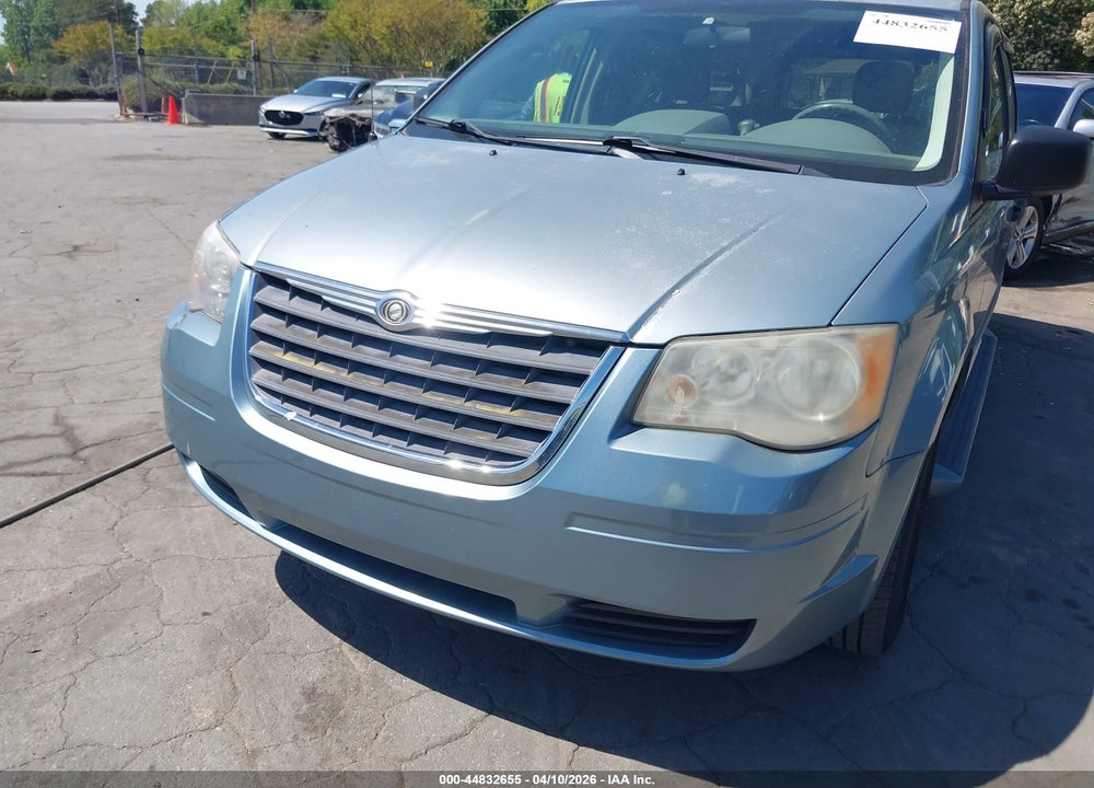 2008 CHRYSLER TOWN & COUNTRY LX VIN: 2A8HR44HX8R604990