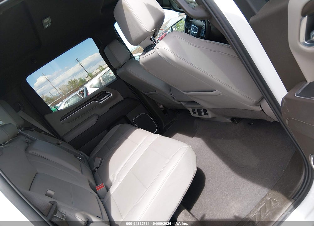 2025 GMC SIERRA 1500 2WD  SHORT BOX SLT VIN: 1GTPHDED4SZ116472