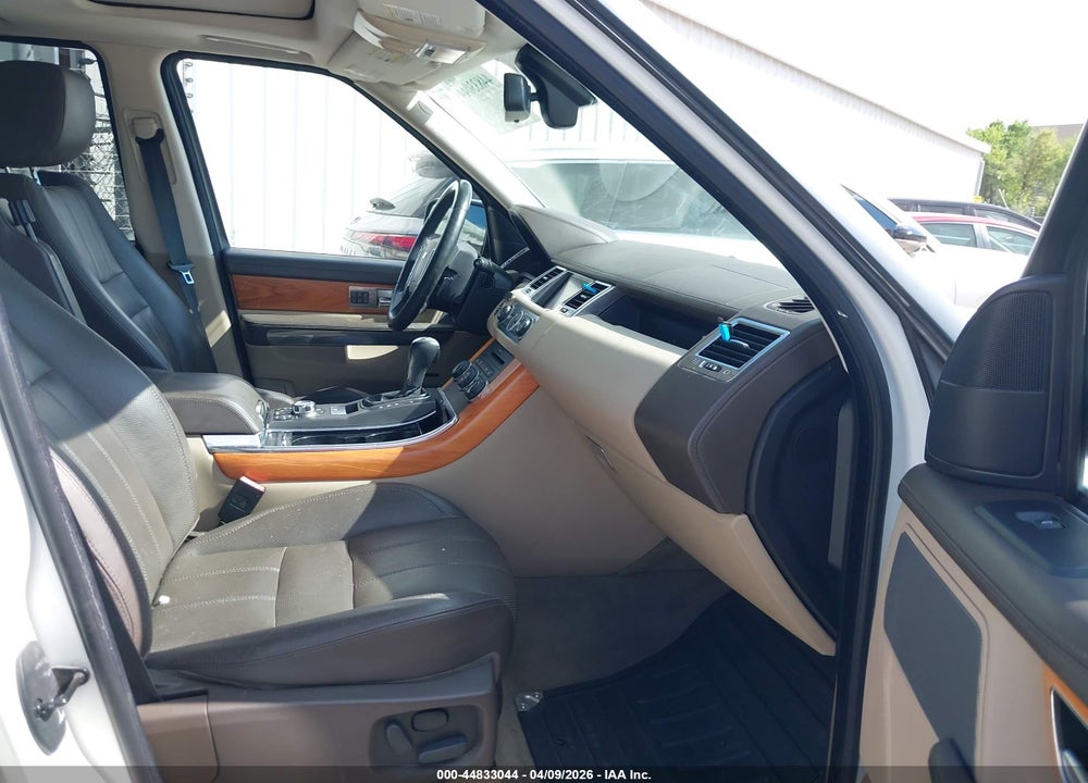 2011 LAND ROVER RANGE ROVER SPORT HSE VIN: SALSK2D49BA272418