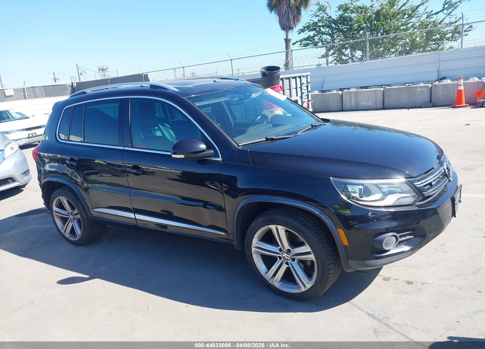 2015 VOLKSWAGEN TIGUAN R-LINE VIN: WVGAV7AX5FW606079