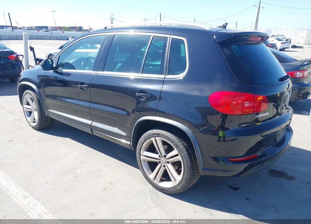 2015 VOLKSWAGEN TIGUAN R-LINE VIN: WVGAV7AX5FW606079