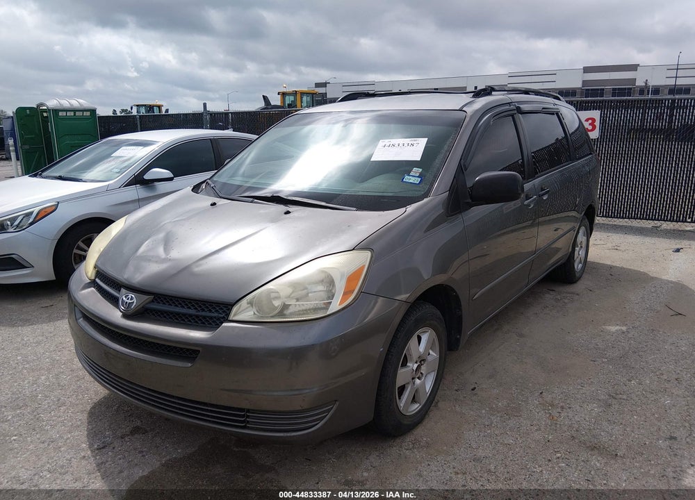 2005 TOYOTA SIENNA CE VIN: 5TDZA23C45S233048
