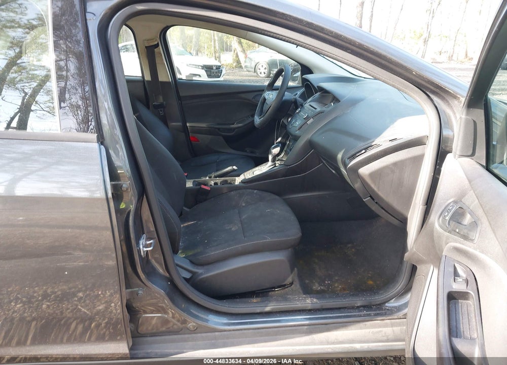 2017 FORD FOCUS S VIN: 1FADP3E20HL218660