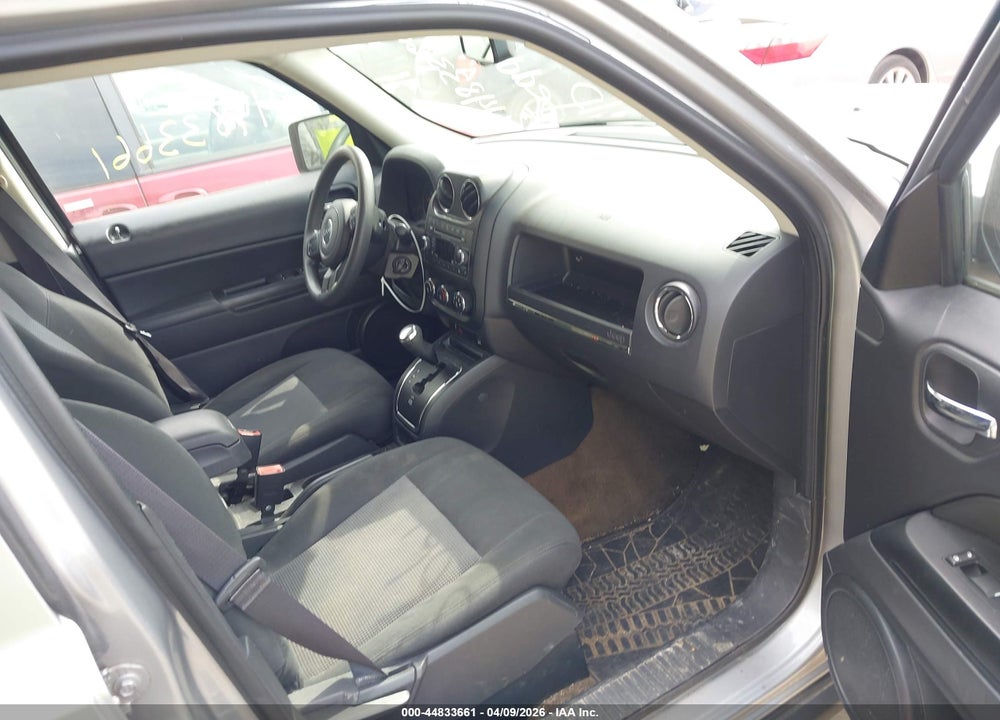 2016 JEEP PATRIOT SPORT VIN: 1C4NJPBA7GD560215