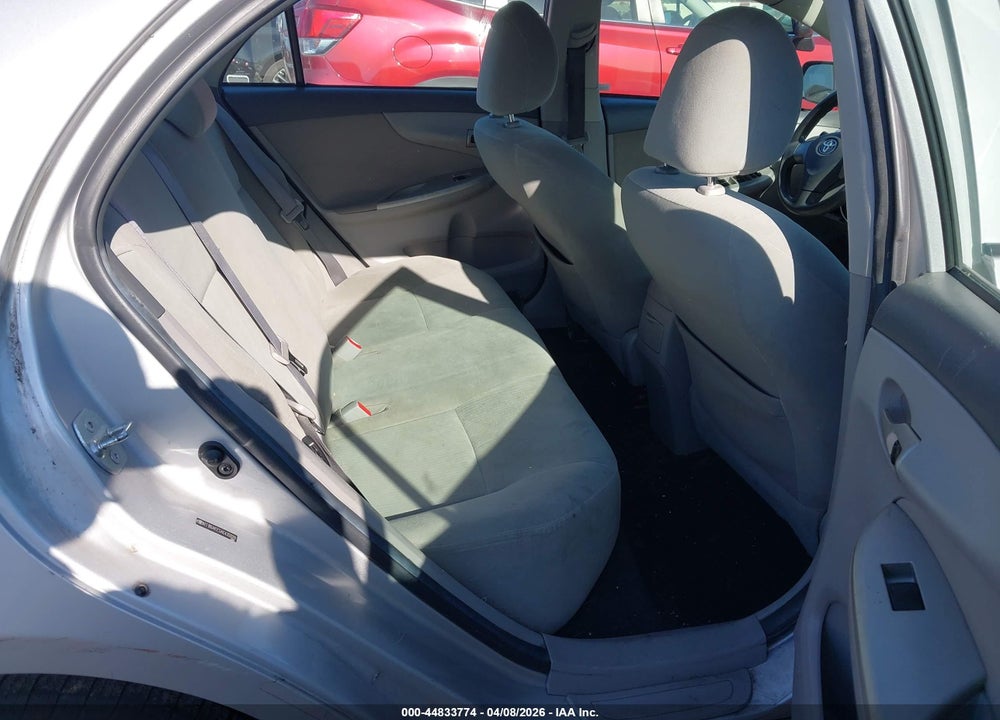 2010 TOYOTA COROLLA LE VIN: 2T1BU4EE5AC435029