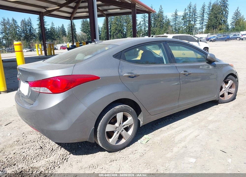2013 HYUNDAI ELANTRA GLS VIN: 5NPDH4AE6DH275117