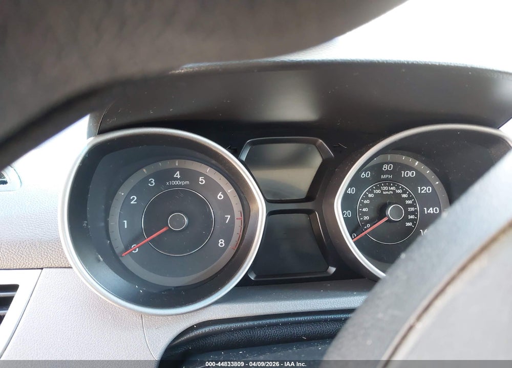 2013 HYUNDAI ELANTRA GLS VIN: 5NPDH4AE6DH275117