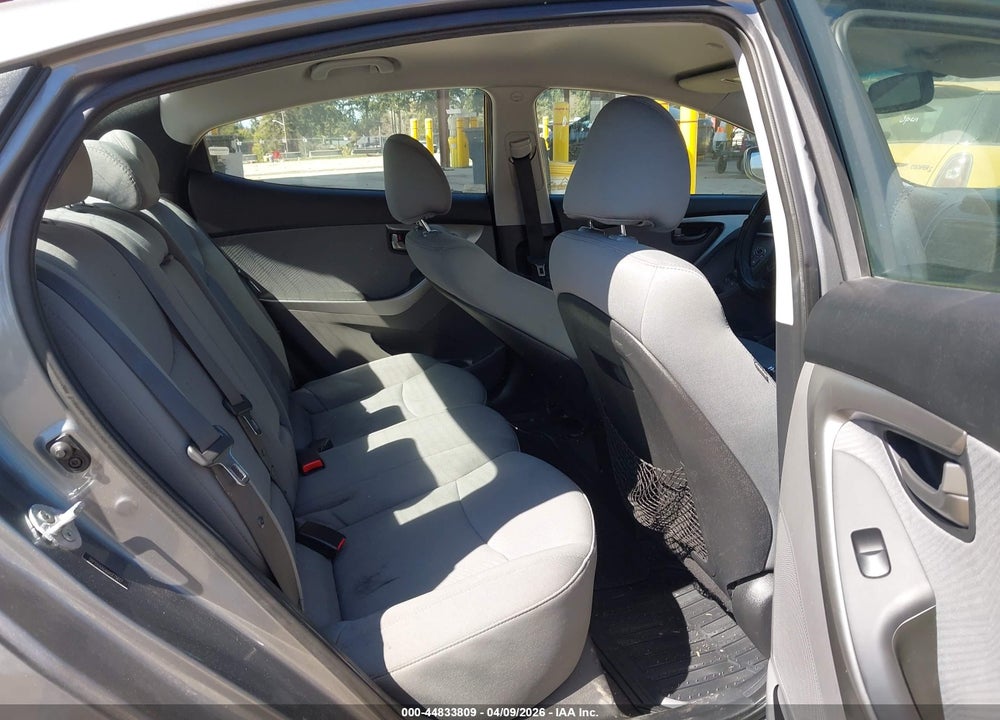 2013 HYUNDAI ELANTRA GLS VIN: 5NPDH4AE6DH275117