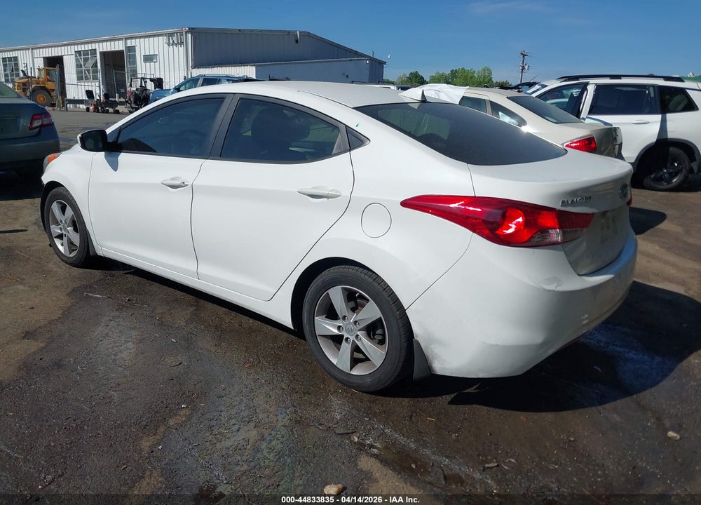 2013 HYUNDAI ELANTRA GL VIN: 5NPDH4AE1DH221885