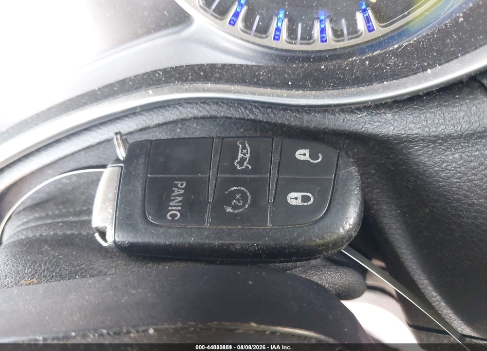 2015 CHRYSLER 300C VIN: 2C3CCAET8FH875879