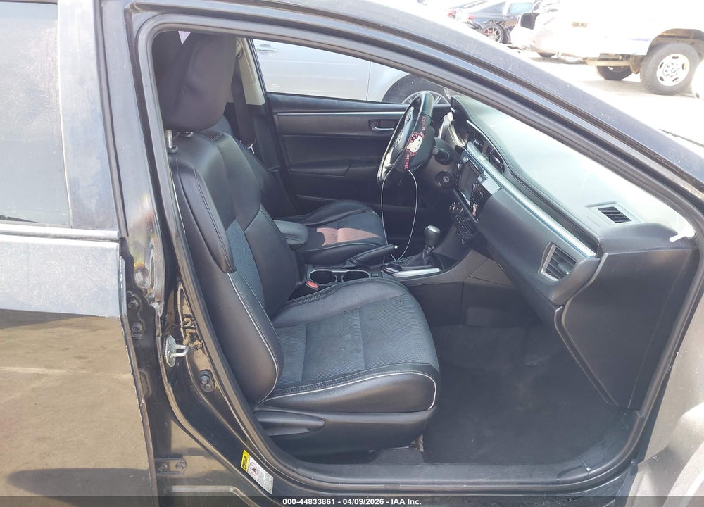 2014 TOYOTA COROLLA S PLUS VIN: 5YFBURHEXEP155752
