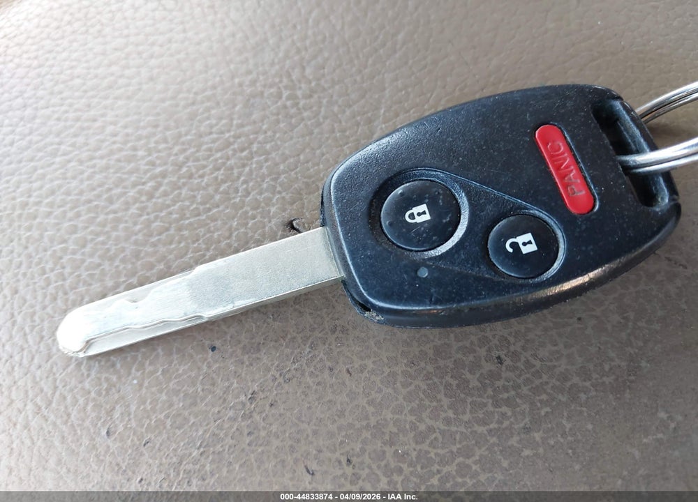 2007 HONDA PILOT EX-L VIN: 5FNYF28547B040008