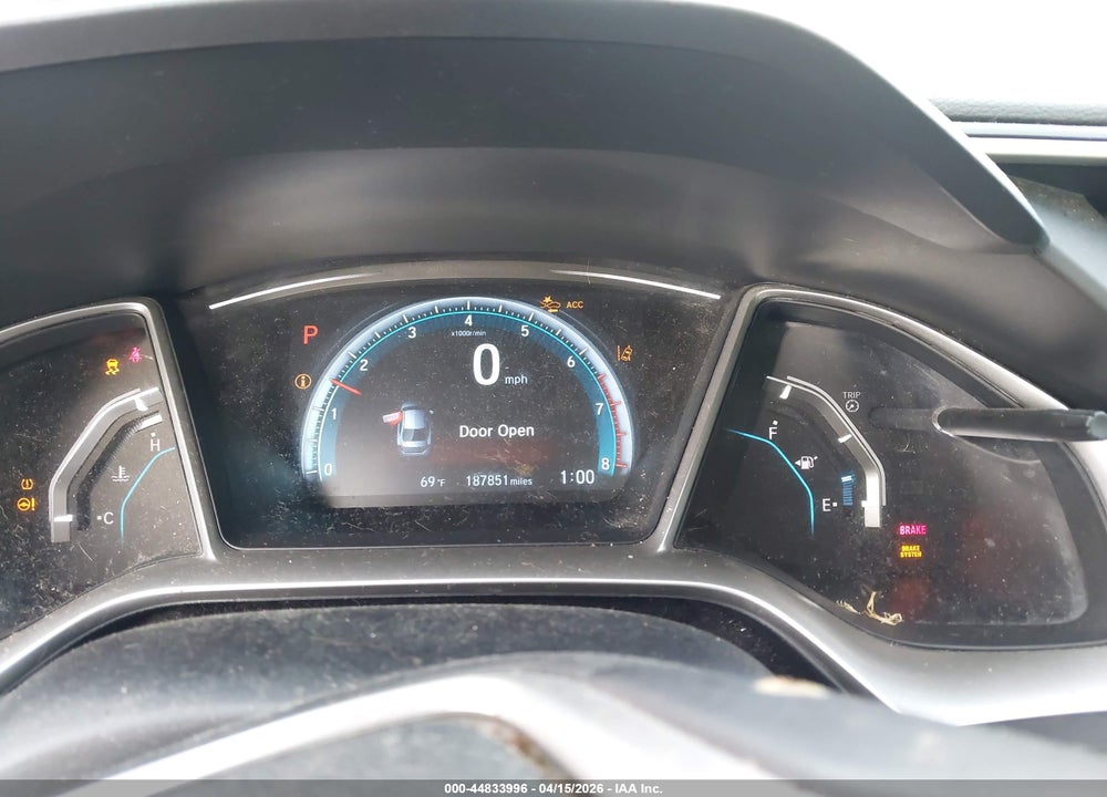 2016 HONDA CIVIC TOURING VIN: 19XFC1F92GE016179