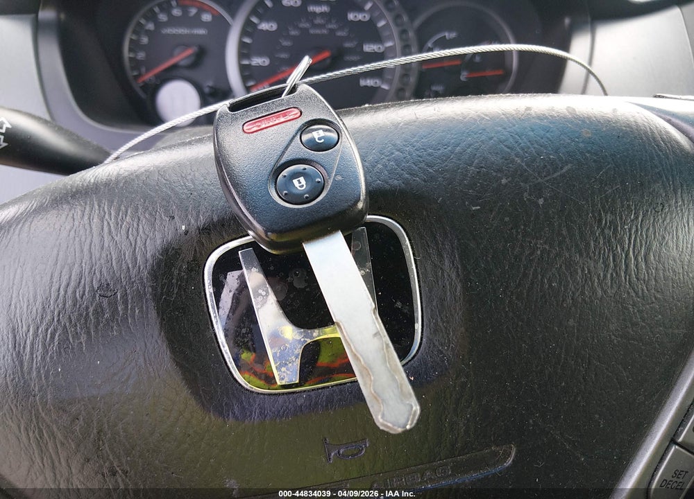 2005 HONDA PILOT EX-L VIN: 2HKYF18775H522966