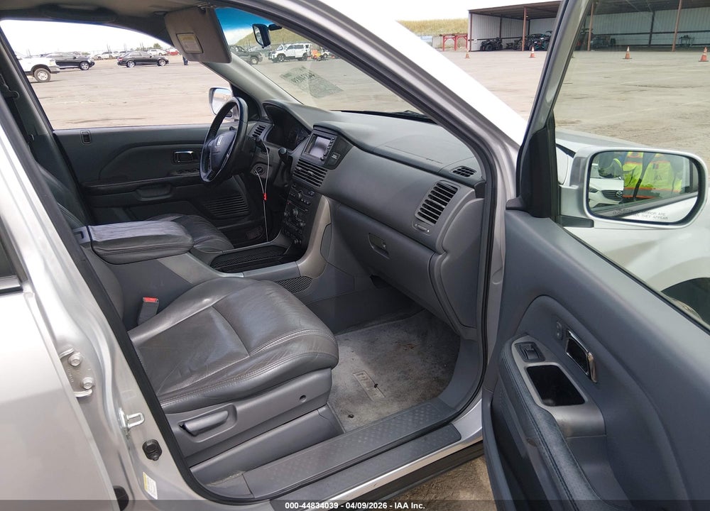 2005 HONDA PILOT EX-L VIN: 2HKYF18775H522966