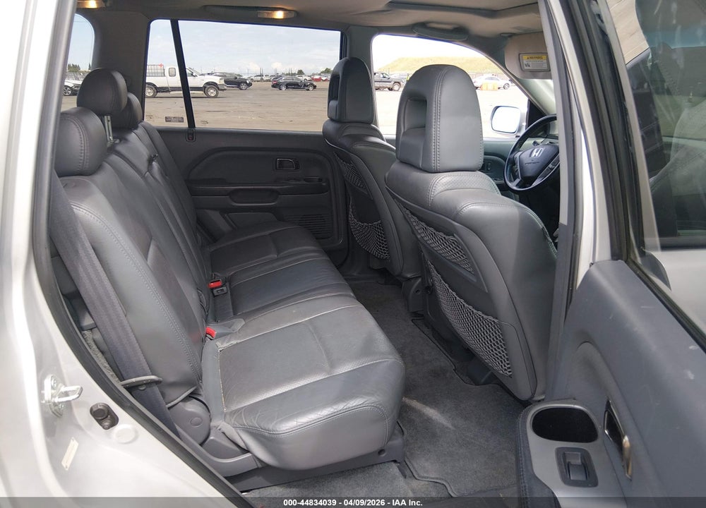 2005 HONDA PILOT EX-L VIN: 2HKYF18775H522966