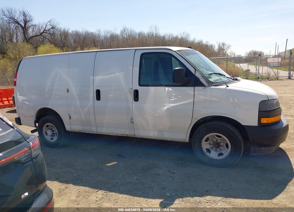 2018 CHEVROLET EXPRESS 2500 WORK VAN VIN: 1GCWGAFG1J1340365