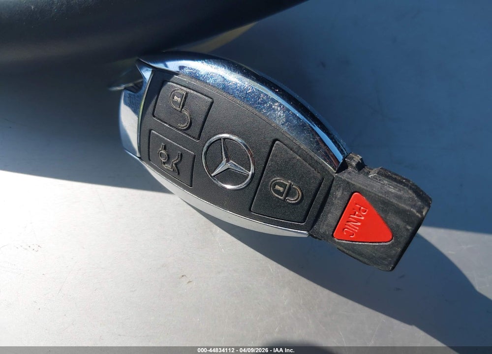 2014 MERCEDES-BENZ C 250 SPORT VIN: WDDGF4HB6ER305411