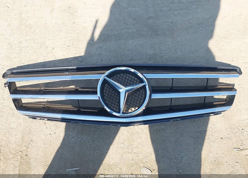2014 MERCEDES-BENZ C 250 SPORT VIN: WDDGF4HB6ER305411